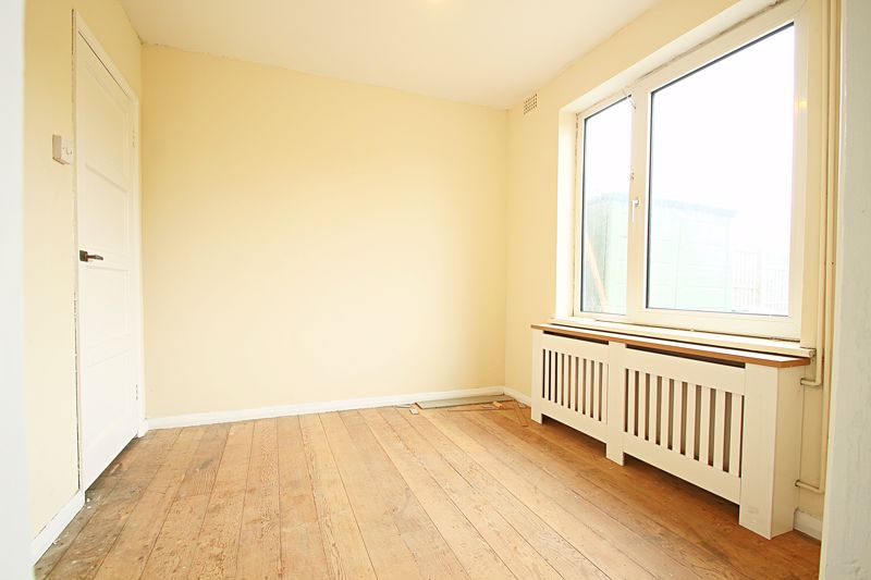 Dining Room- click for photo gallery